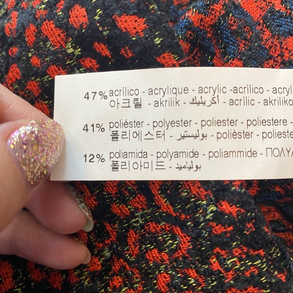 NEW Zara High Rise Red Black Floral Jacquard Zipper Short Size XS - Picture 10 of 10